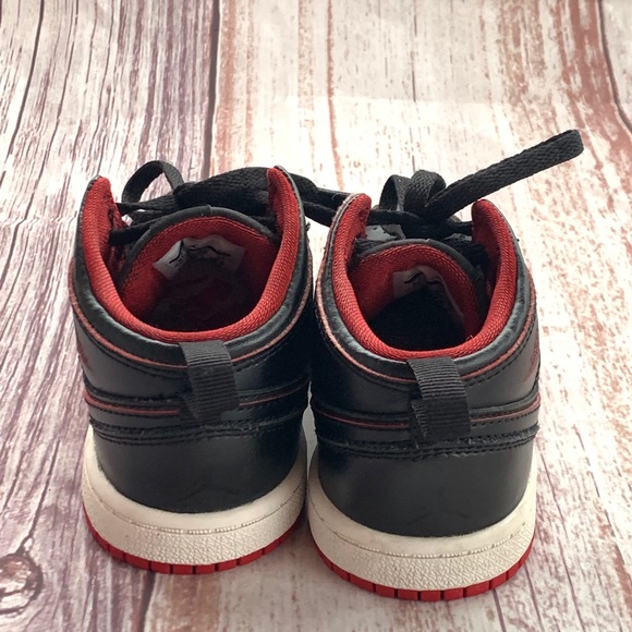 Toddler Boys Nike Air Jordan Sneakers. - Picture 10 of 14